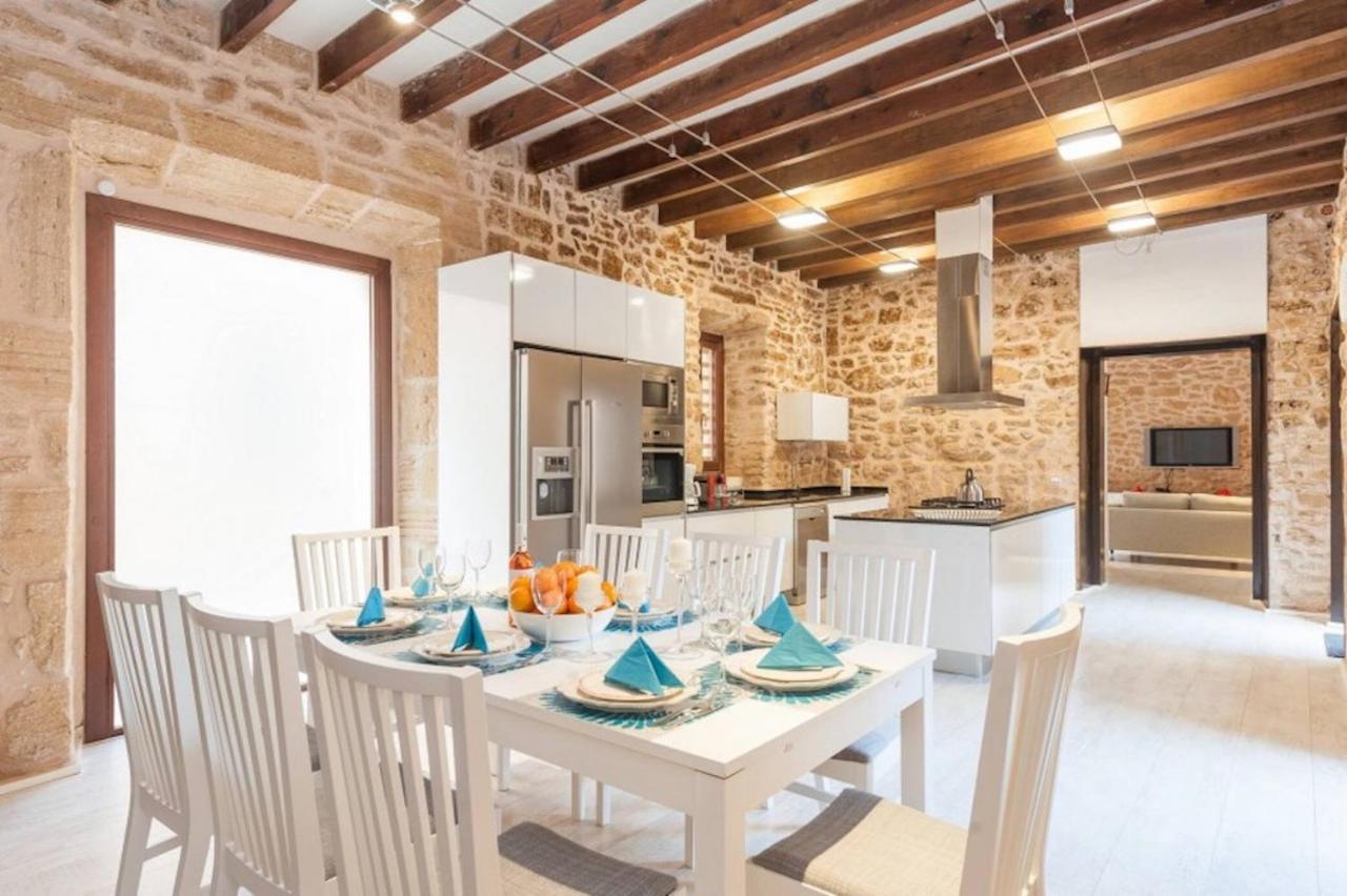 Villa Casa Sa Pedra, En El Centro Historico De Alcudia Esterno foto