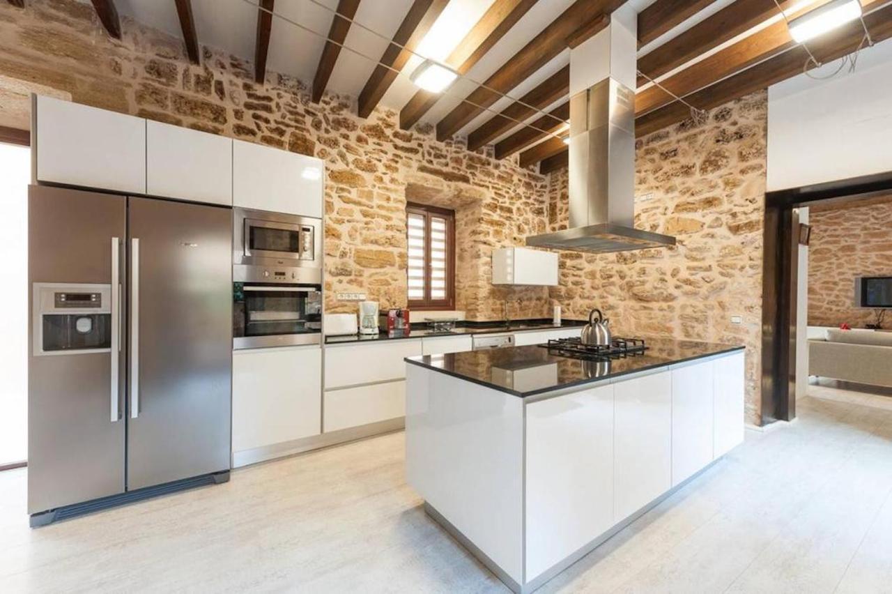 Villa Casa Sa Pedra, En El Centro Historico De Alcudia Esterno foto