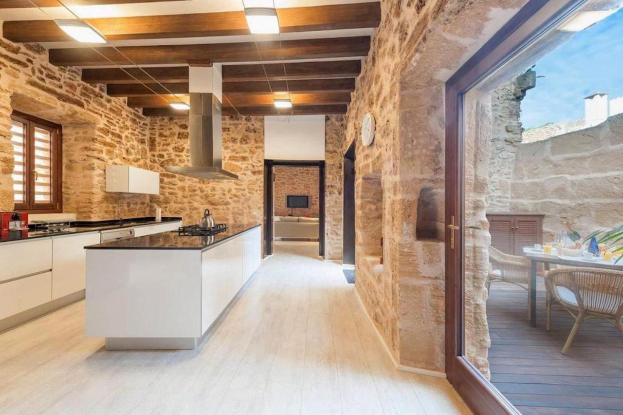 Villa Casa Sa Pedra, En El Centro Historico De Alcudia Esterno foto